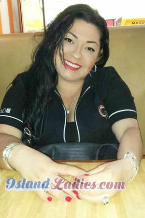 150470 - Jensy Age: 47 - Costa Rica