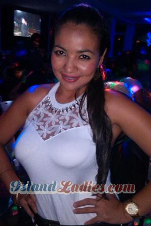 176819 - Laura Age: 39 - Colombia