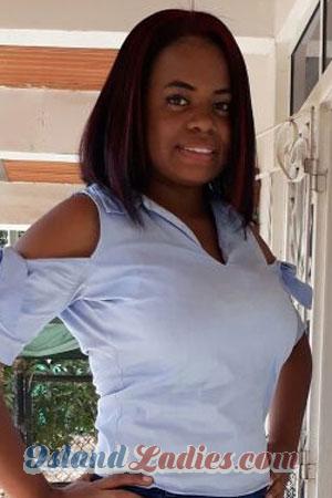 180632 - Andrea Age: 29 - Colombia