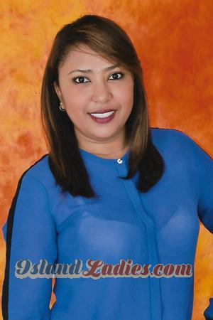 181054 - Martha Age: 40 - Colombia