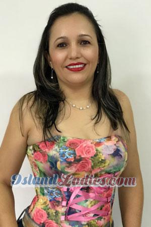 182238 - Yuri Age: 42 - Colombia