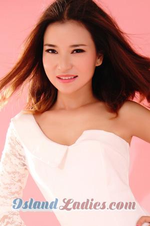 188667 - Hongyue (Amanda) Age: 38 - China