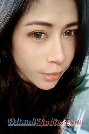 196338 - Kanyarat (Ram) Age: 40 - Thailand