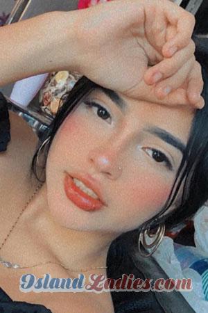 201112 - Maria Age: 24 - Colombia