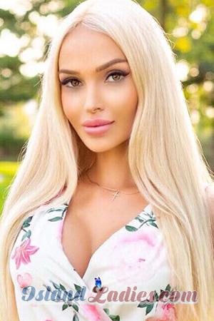201508 - Victoria Age: 35 - Russia