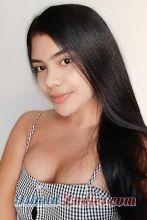 202017 - Valeria Age: 19 - Colombia