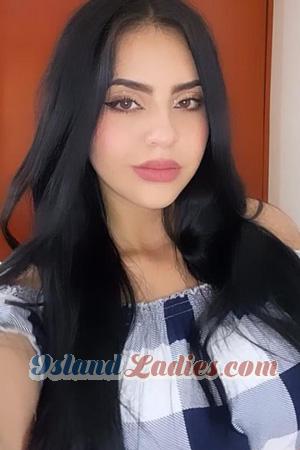 204339 - Laura Age: 26 - Colombia