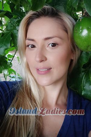 205084 - Ana Maria Age: 42 - Colombia