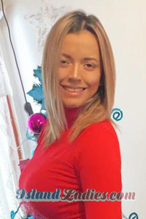 206836 - Josselin Age: 30 - Costa Rica