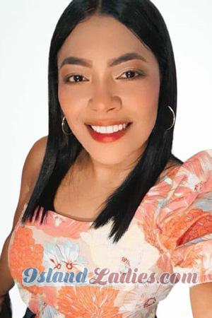 209648 - Adriana Age: 31 - Colombia