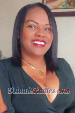 209835 - Yolanda Age: 59 - Costa Rica