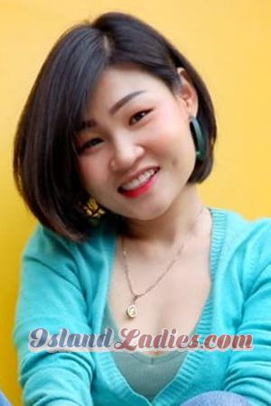 209905 - Ratchaneekorn Age: 37 - Thailand