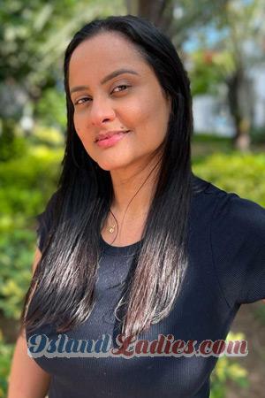 210697 - Karen Age: 41 - Colombia