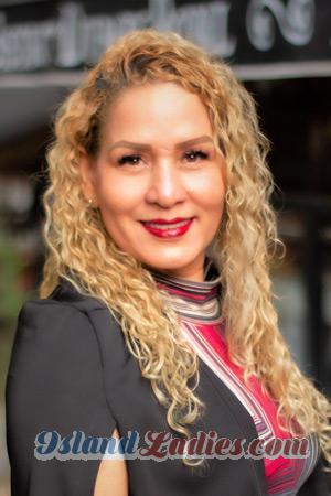 211048 - Yaneth Age: 50 - Colombia