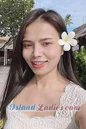 211068 - Arisa Age: 40 - Thailand