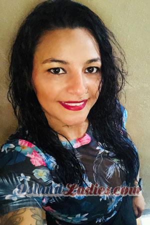 212893 - Jessica Age: 42 - Costa Rica