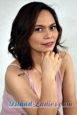 215032 - Mary Claire Age: 41 - Philippines