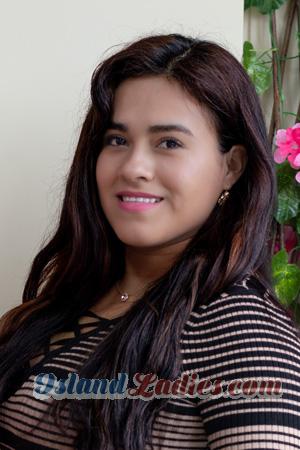 215562 - Brillith Age: 28 - Peru