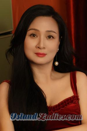 221577 - Jacelyn Age: 53 - China