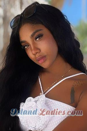 223286 - Veronica Age: 22 - Colombia