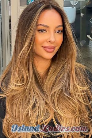 224384 - Lara Age: 27 - Brazil