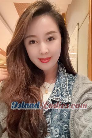 224848 - Lily Age: 41 - China