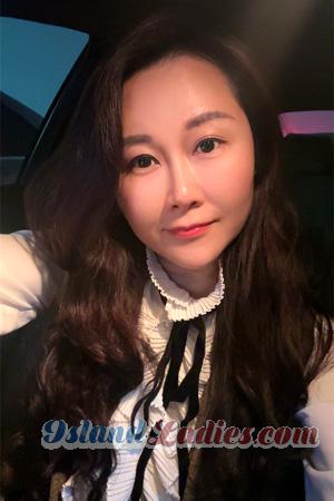 225035 - Lina Age: 44 - China